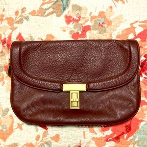 Pour le victiore chocolate brown grain leather gold zipper clutch